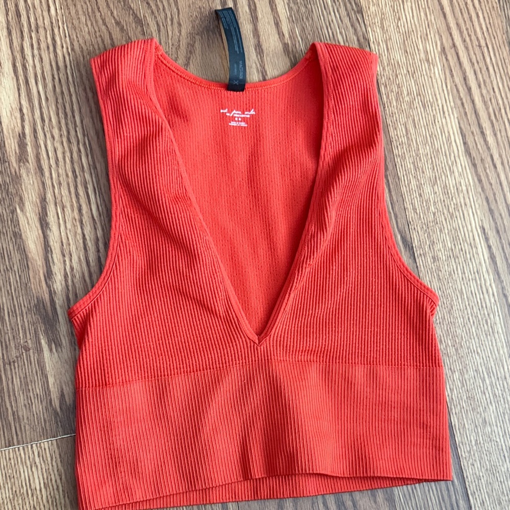 urban outfitters top size medium
